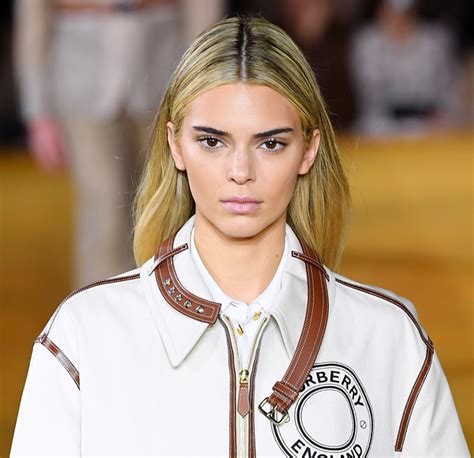 Kendall Jenner Went Blonde For Her Runway Return 